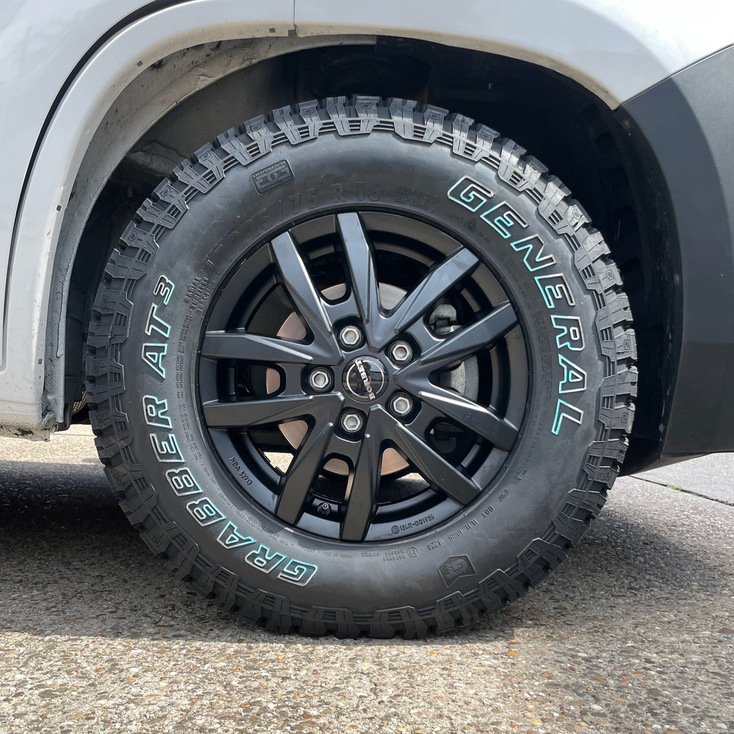 16 Zoll - Borbet CW5 schwarz matt + General Tire Grabber AT3 225/75 R16 - Fiat Ducato