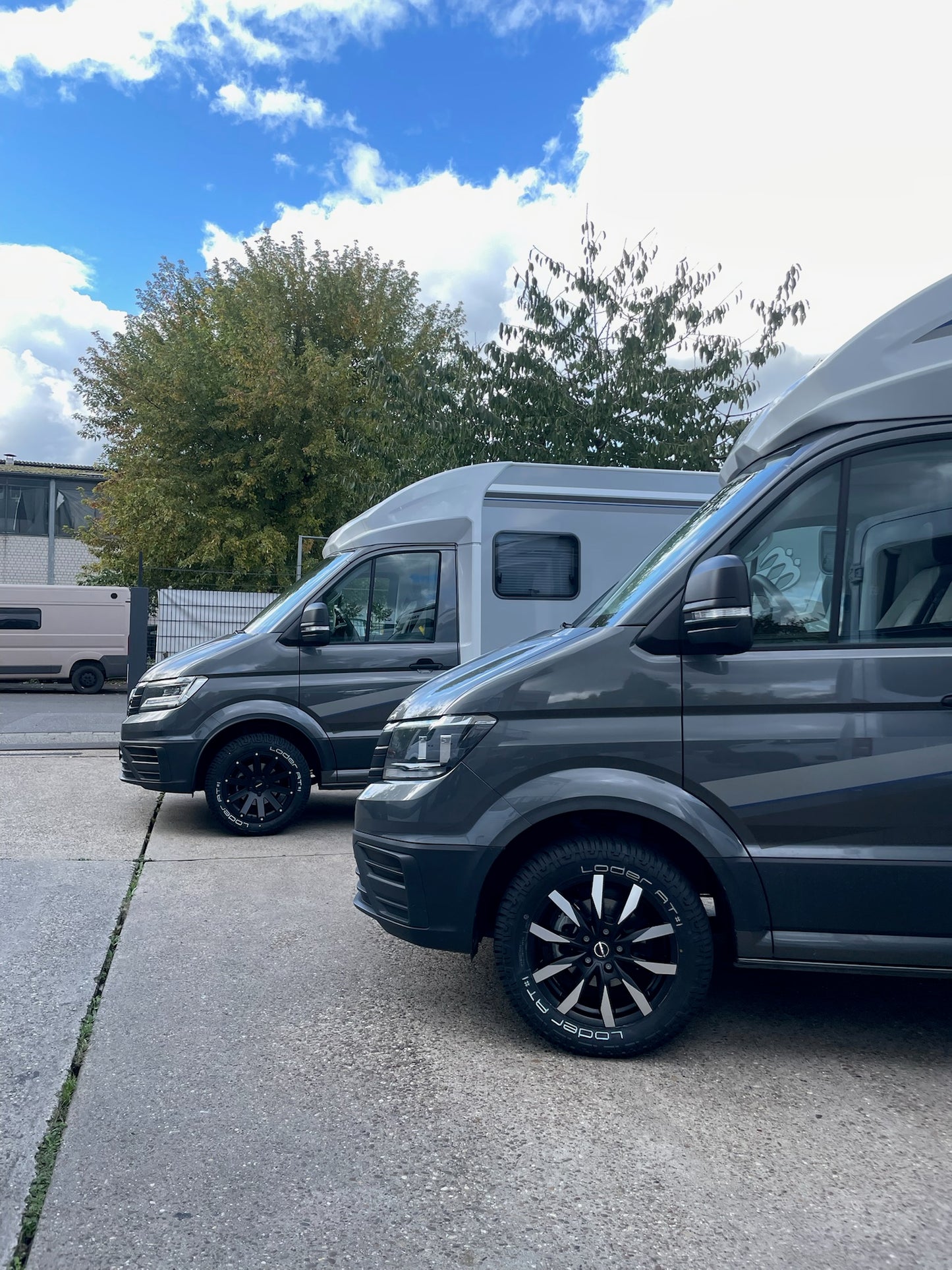 18 Zoll - Borbet CW5 schwarz matt poliert + Loder Tire AT#1 255/55 R18 - VW Crafter / MAN TGE